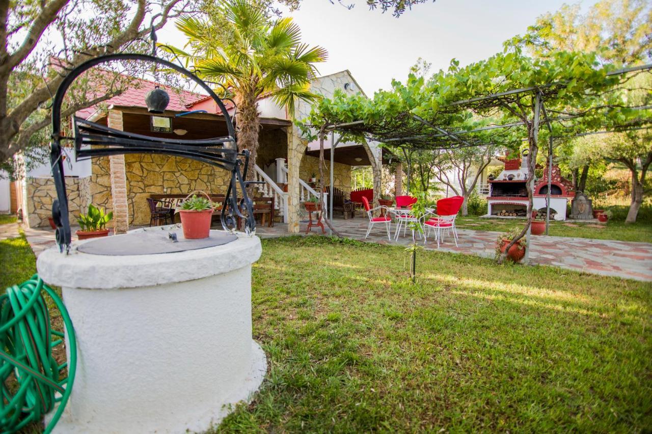 Villa Touzla Ofrínion Zewnętrze zdjęcie