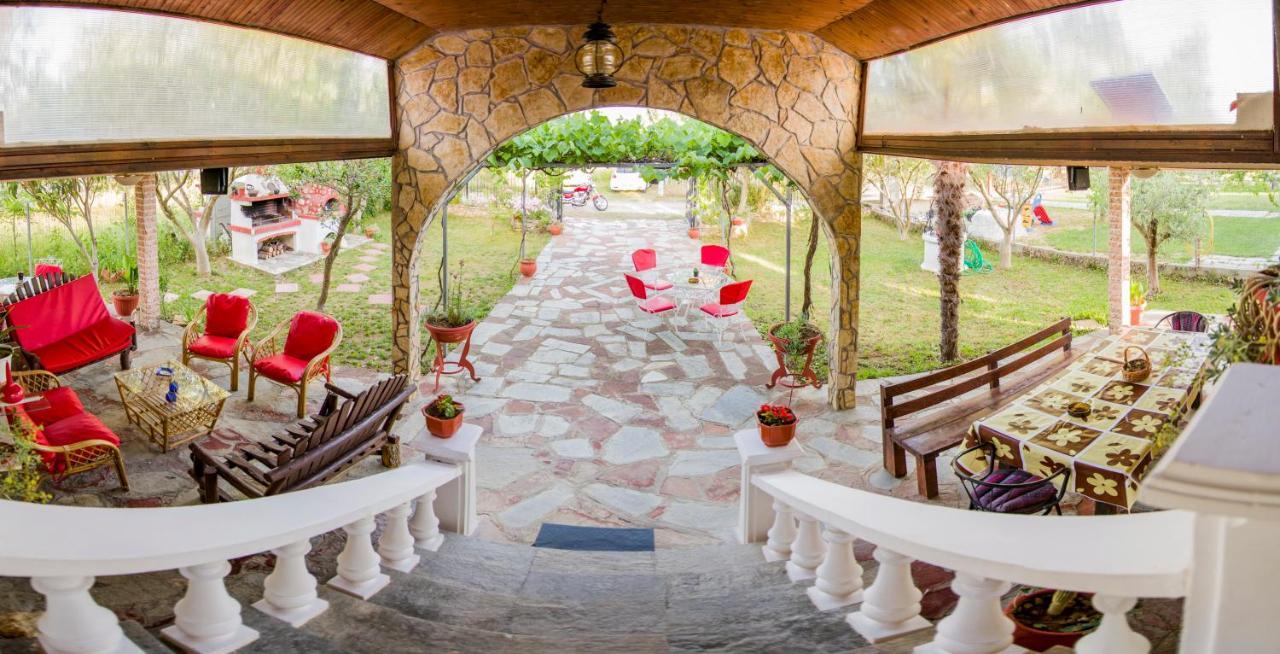 Villa Touzla Ofrínion Zewnętrze zdjęcie